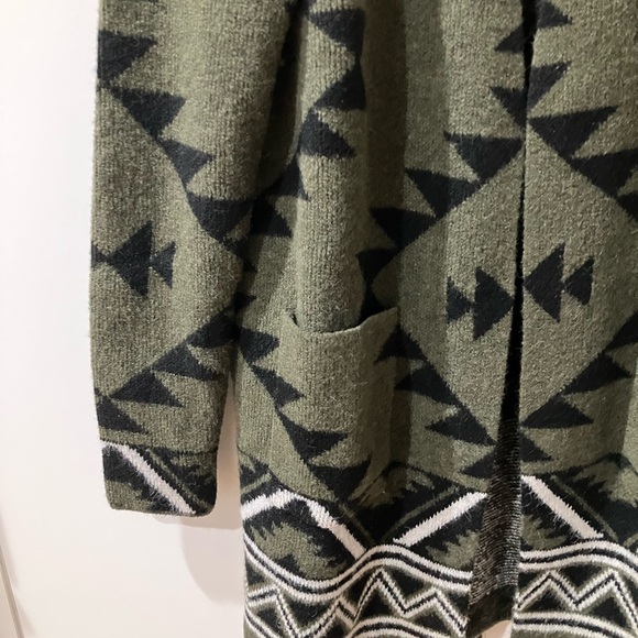 Frye Women’s Green Aztec Cardigan Size Small - Picture 6 of 11